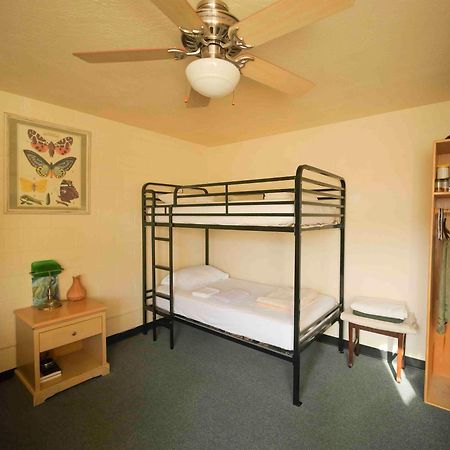 Ashland Commons Hostel Esterno foto