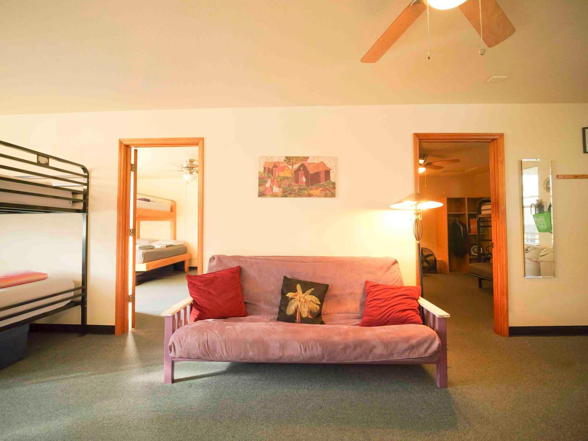 Ashland Commons Hostel Esterno foto