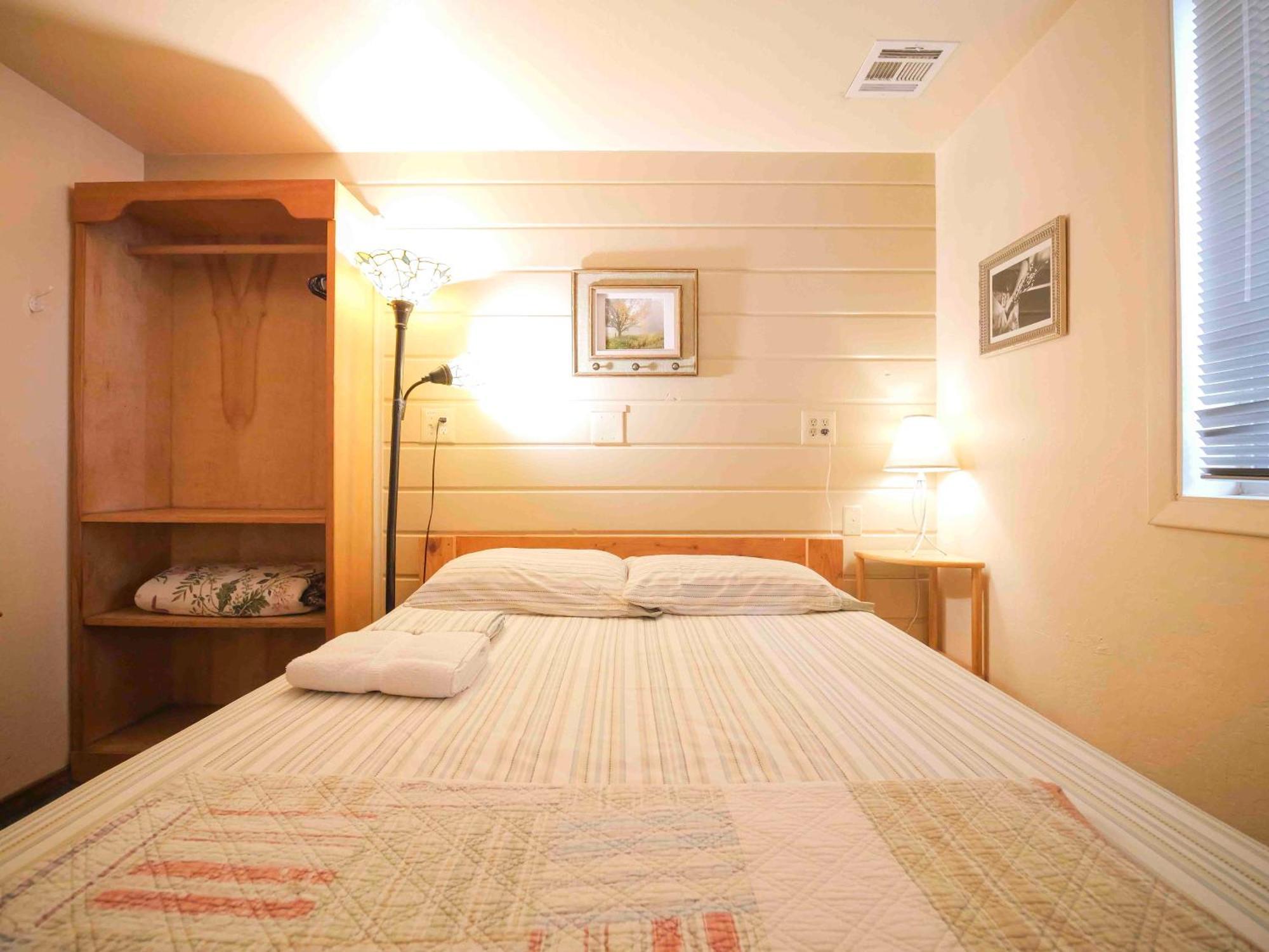 Ashland Commons Hostel Esterno foto