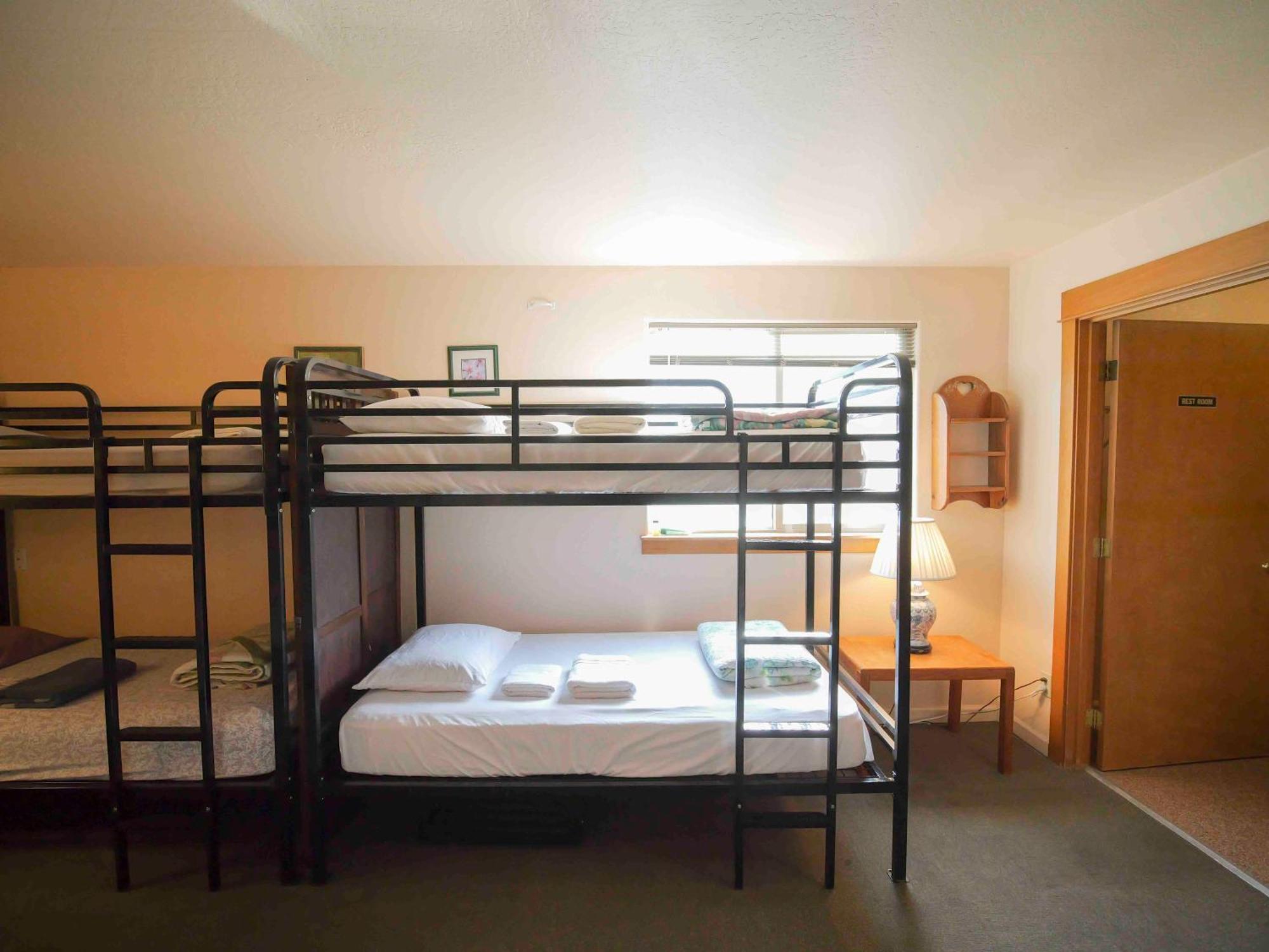 Ashland Commons Hostel Esterno foto