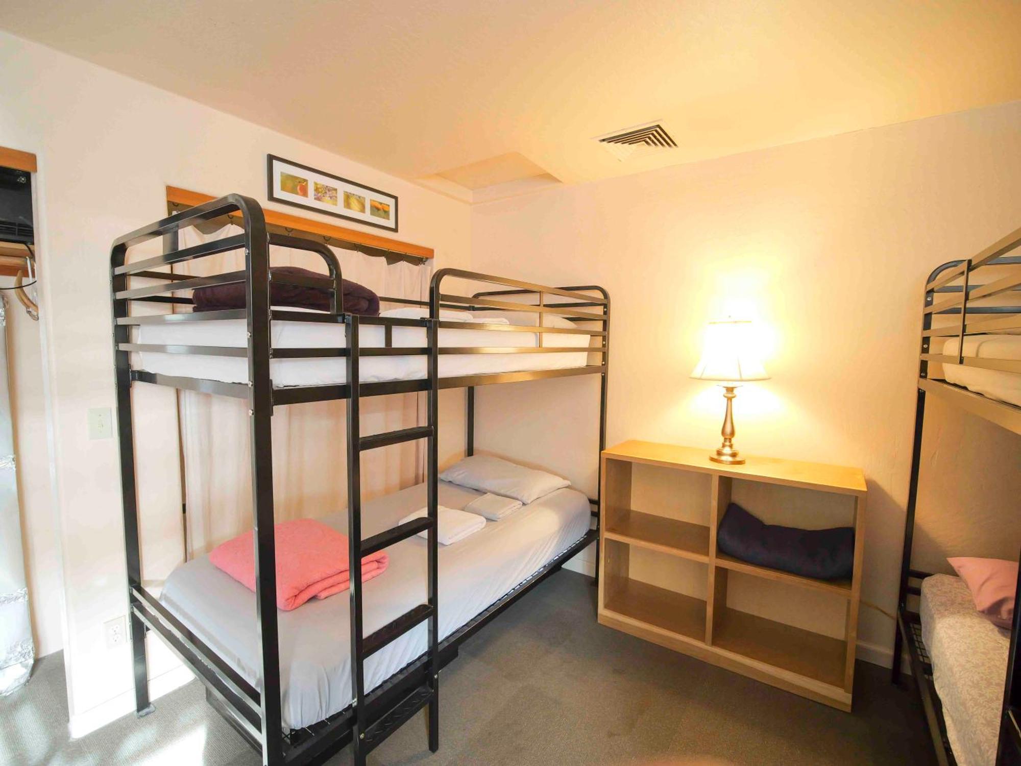 Ashland Commons Hostel Esterno foto